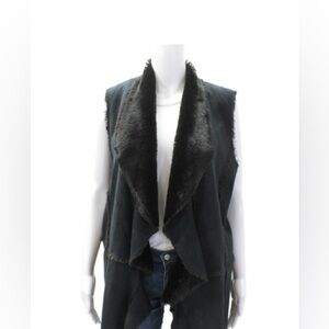 Stylish Black Sleeveless Vest for Women